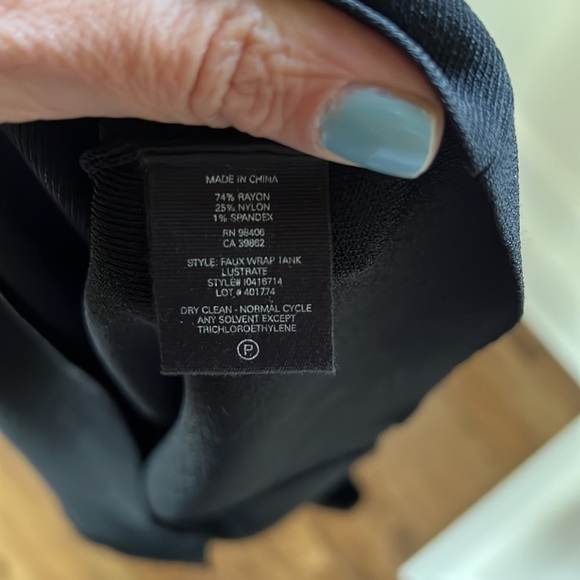 Theory black knit & spandex stretchy belted vest or top ! sz medium EUC - Picture 7 of 7